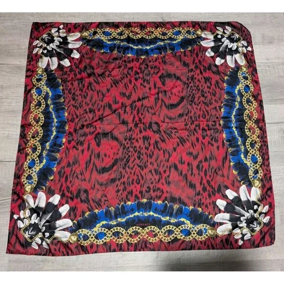 Gianni Versace Beautiful Silk Scarf Square Corner Feathers Design Red